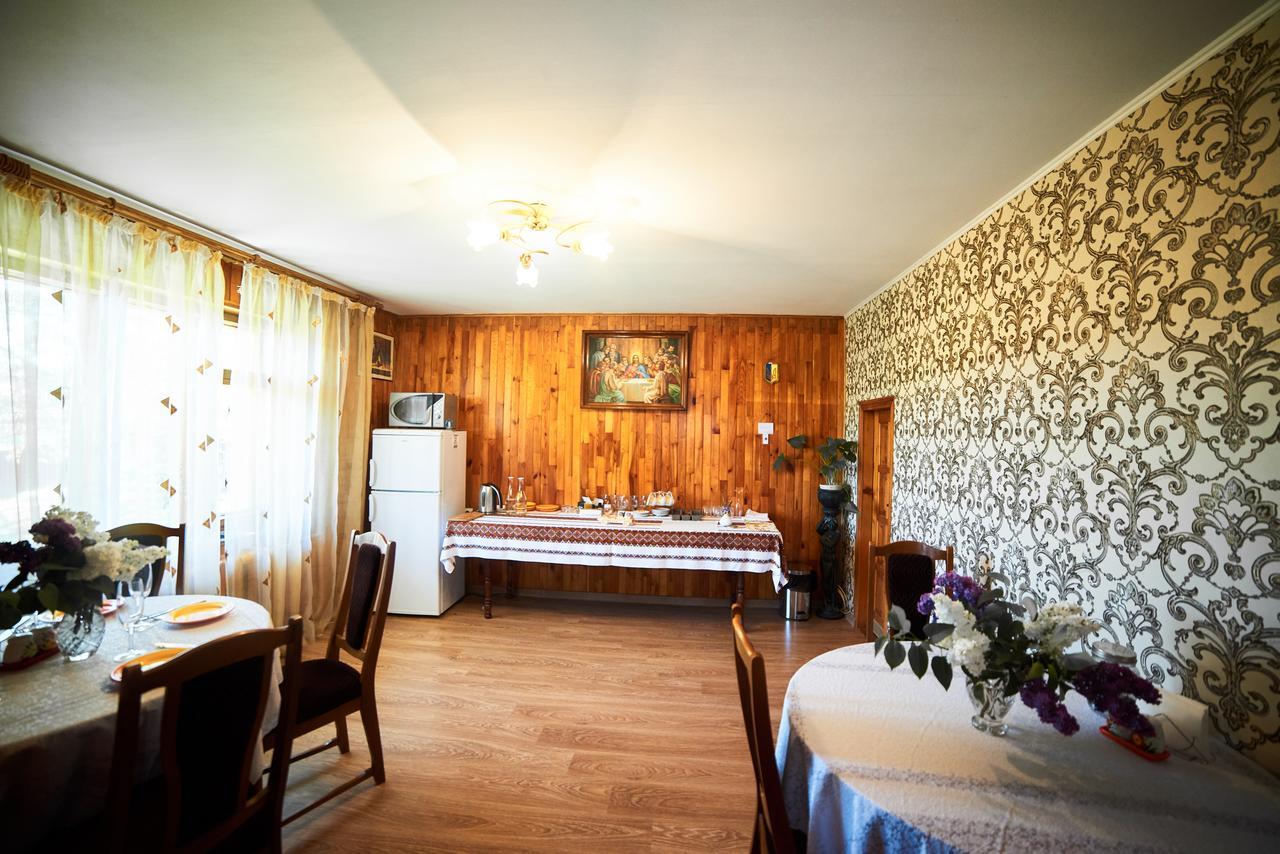 Green Hill Briukhovychi Dış mekan fotoğraf